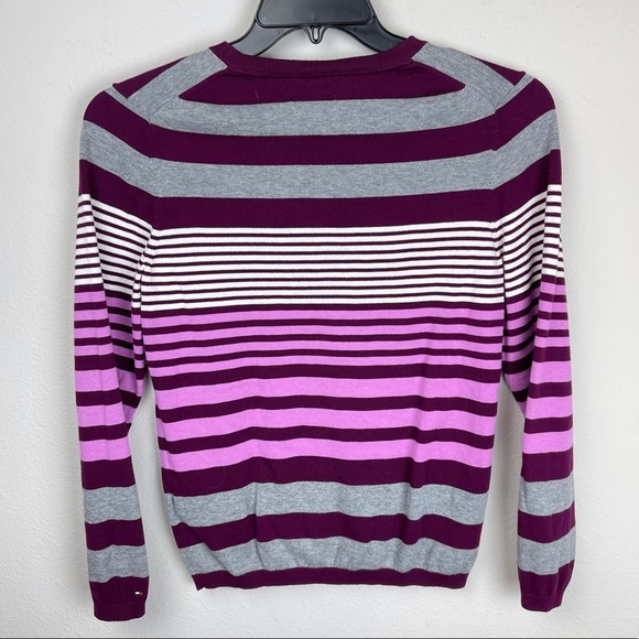 Tommy Hilfiger Long Sleeve V-Neck Stripe Sweater - Picture 4 of 10